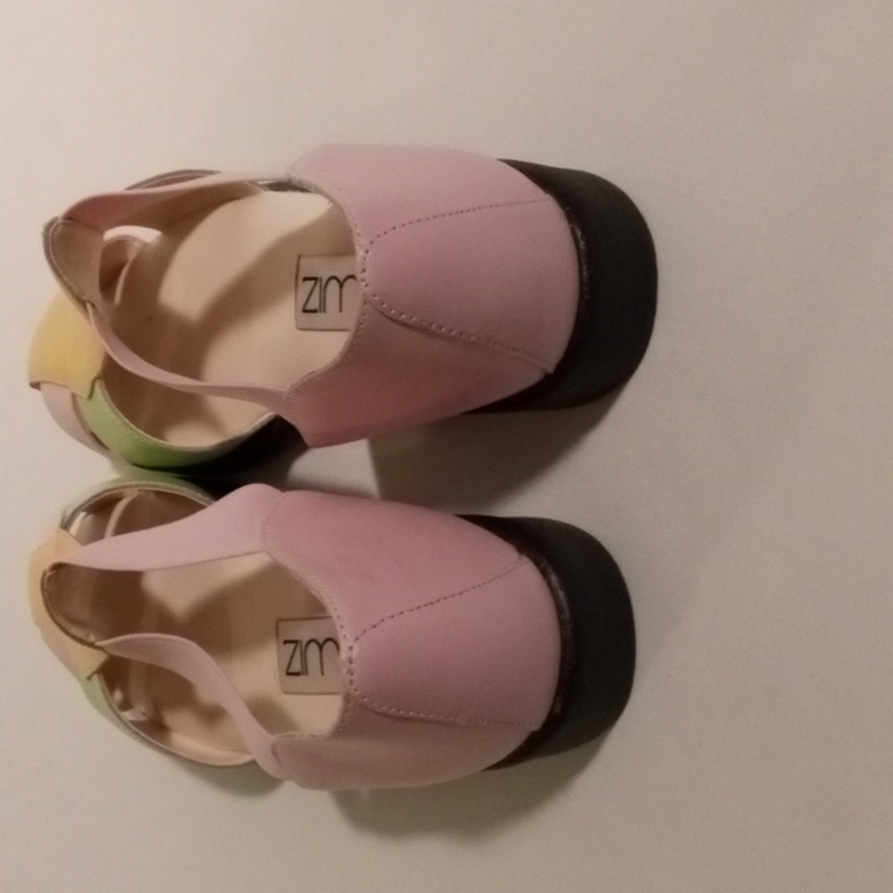 Ladies Pastel GWiz Sandals Never Worn 7 W - Picture 2 of 7